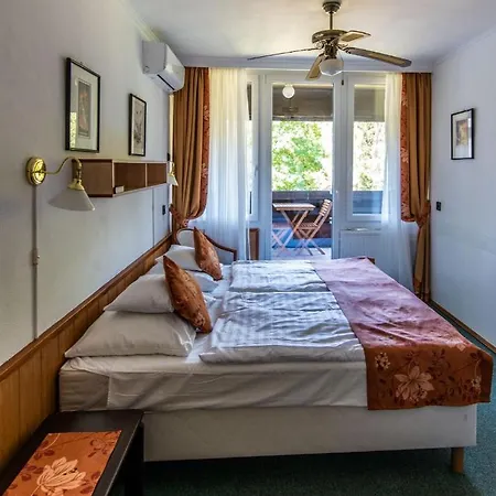 Jogar 호텔 Balatonföldvár