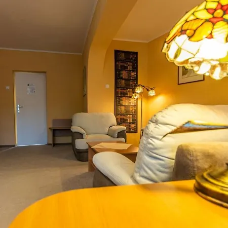 Hotell Jogar Balatonföldvár