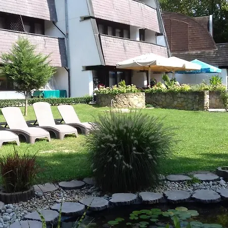 Jogar 3* Balatonföldvár