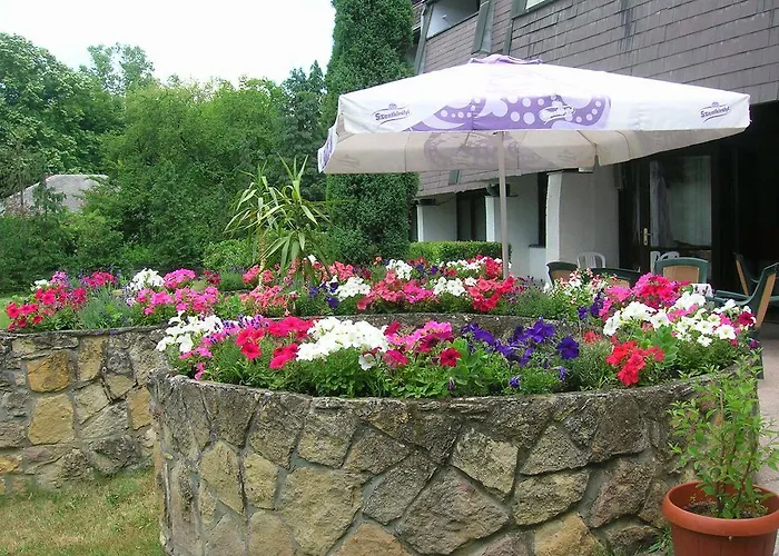 吉盖尔酒店 Balatonföldvár