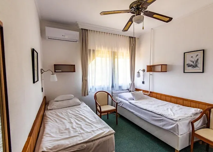 Hotell Jogar Balatonföldvár