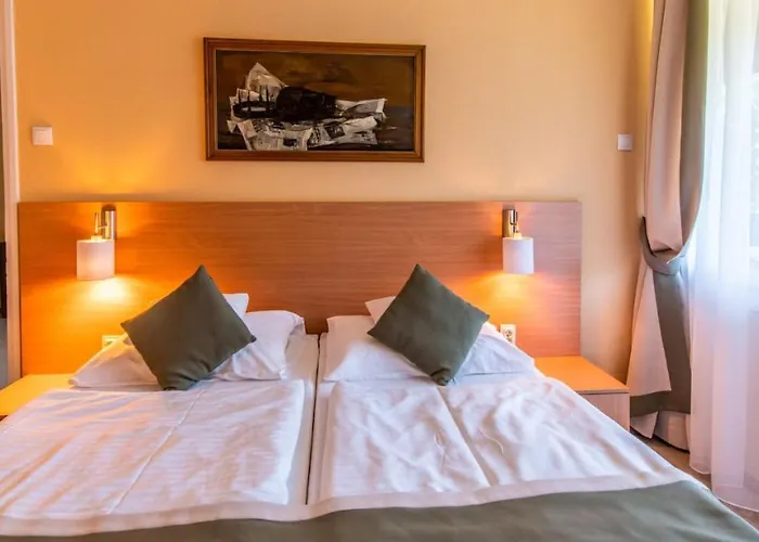 Hotell Jogar Balatonföldvár